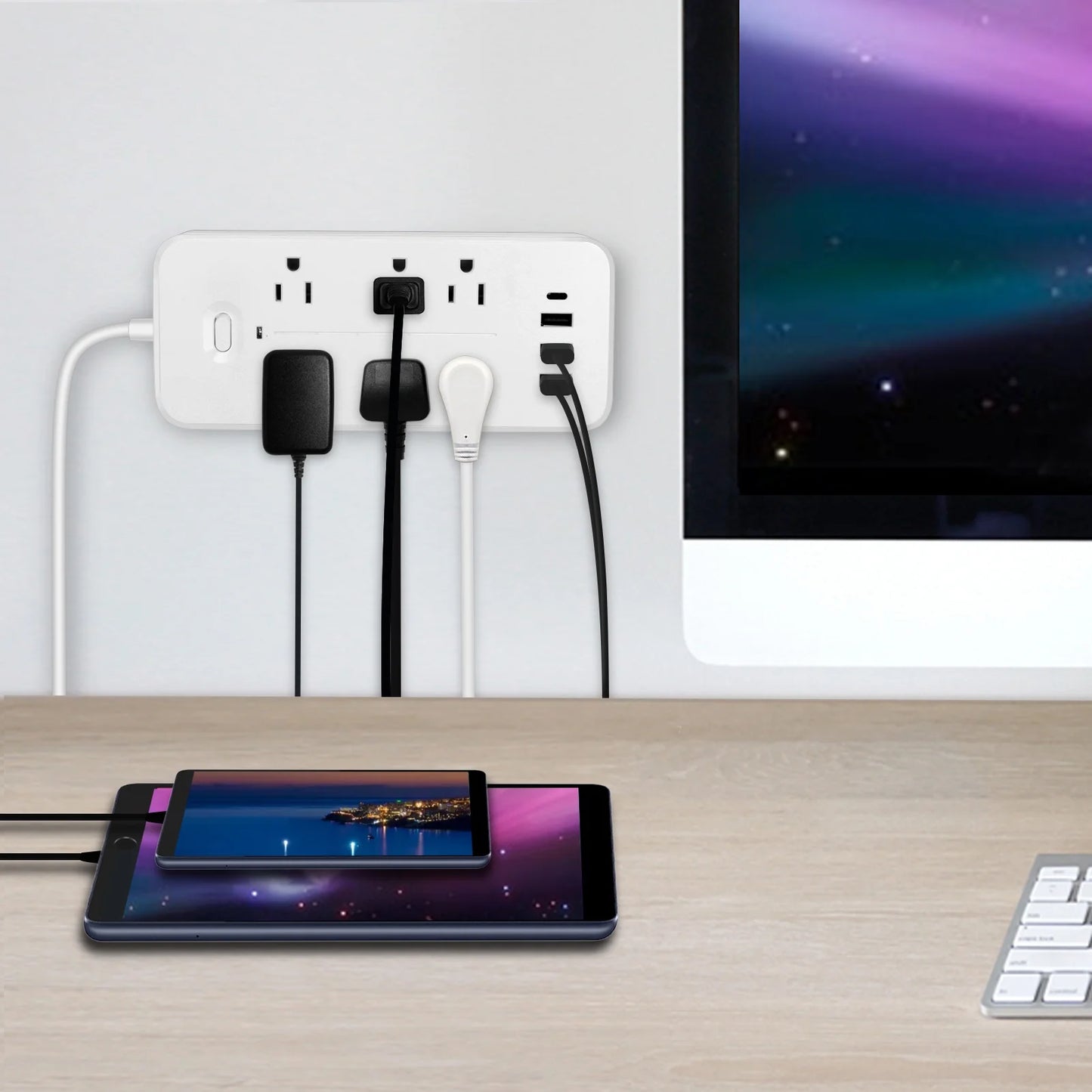 Travel Power Strip, 4Ft Flat Power Strip with USB Ports, Plug Power Strip with 6 Outlets 4 USB Ports (1 Type C), Non Surge Power Strip Cruise, Portable & Neat for Travel/Home /Office